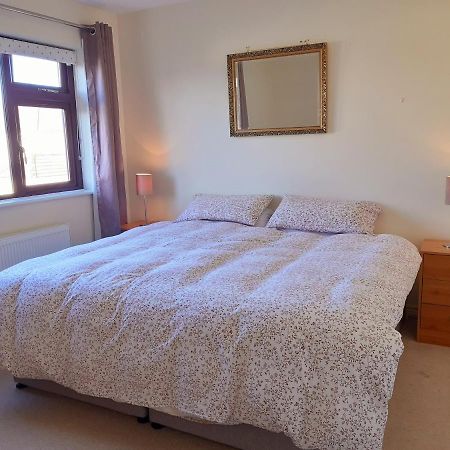 Budget Accommodation - Knocknacarra, Galway Buitenkant foto