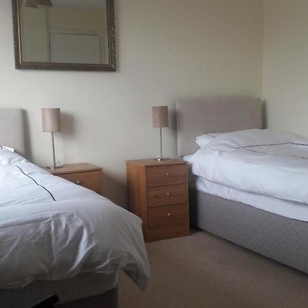 Budget Accommodation - Knocknacarra, Galway Buitenkant foto