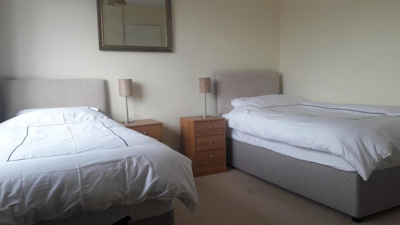 Budget Accommodation - Knocknacarra, Galway Buitenkant foto